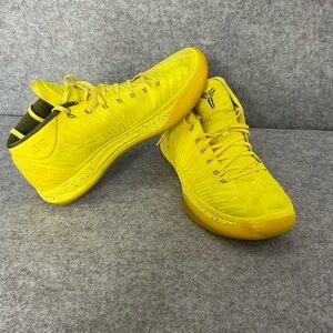 Nike Kobe A.D Mid Optimism Basketball shoe men’s size 13 Kobe Bryant shoes.